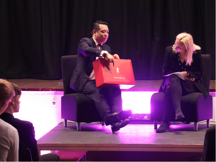 Alan Mak MP showing students the famous parliamentary ‘Red Box’.