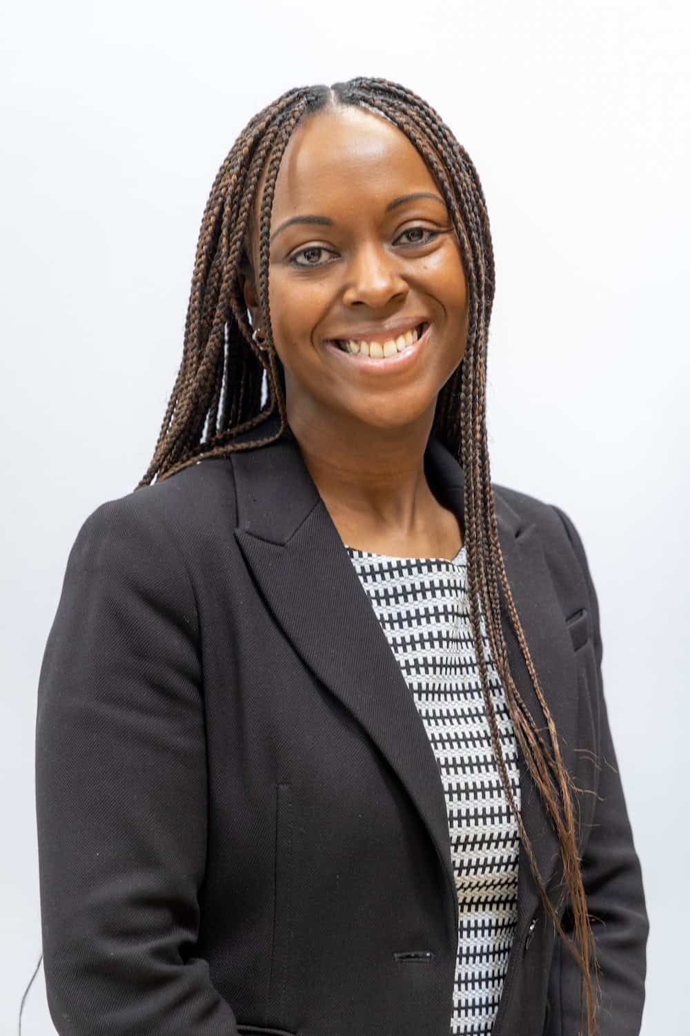 Dr Lisa Brooks